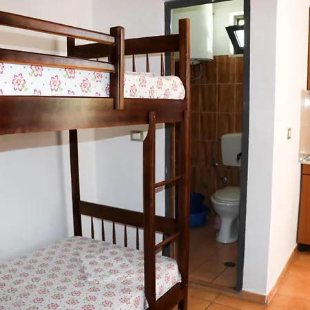 Green Villa * Velipojë